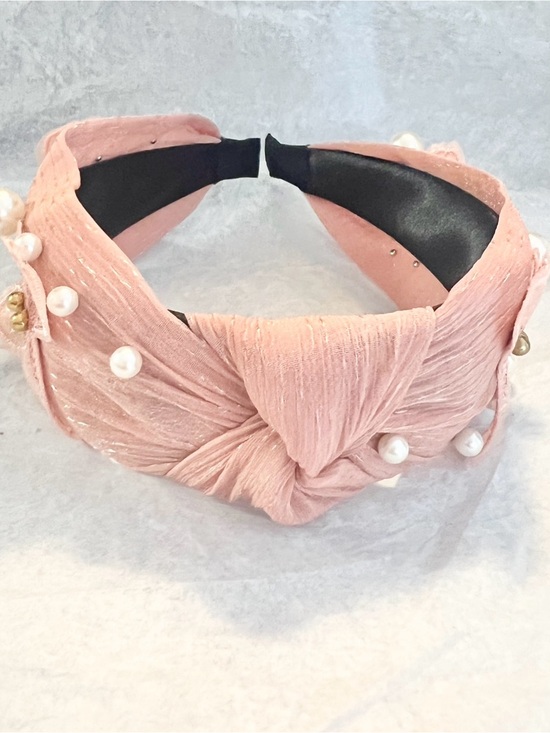 Accessories - NWT Pink Pearl-Embellished Knotted Headband